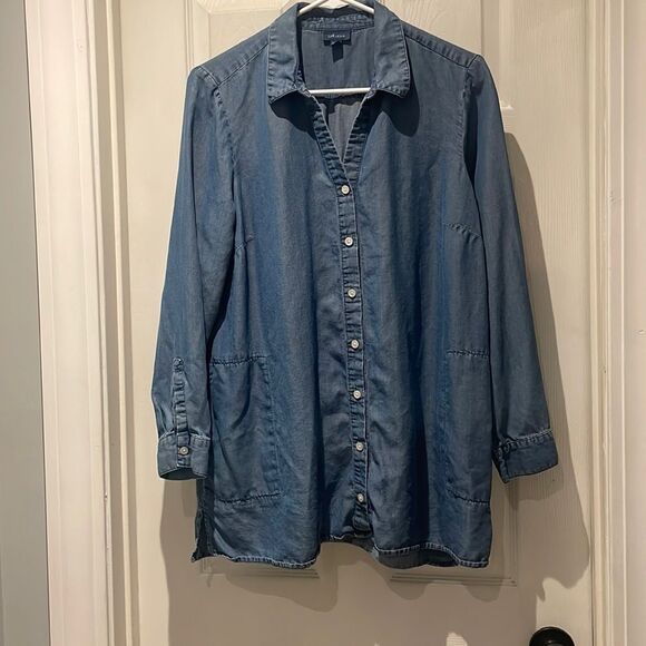 J.Jill denim chambray button down tunic with pockets SZ medium 100% tencel - Picture 1 of 8